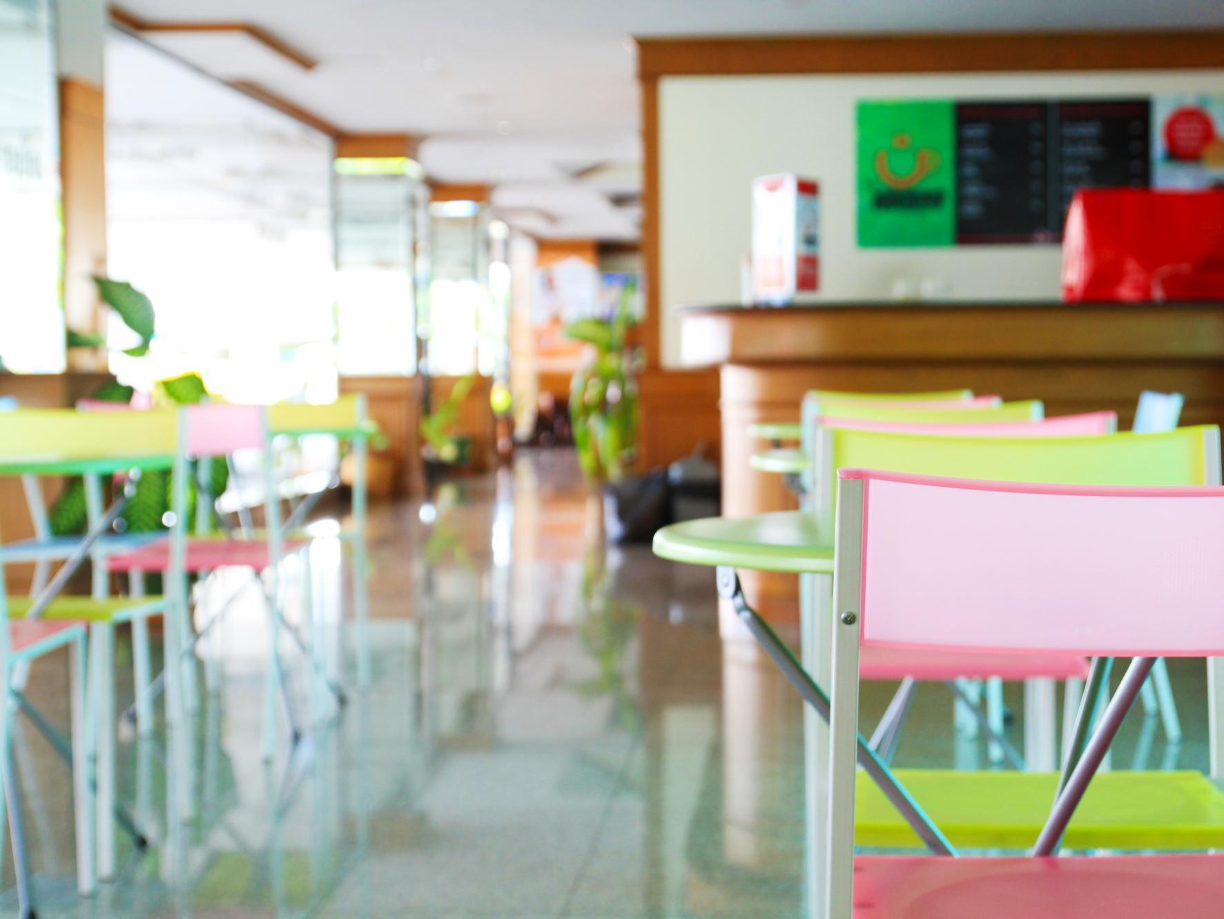 Ava Hotel Фитсанулок Екстериор снимка