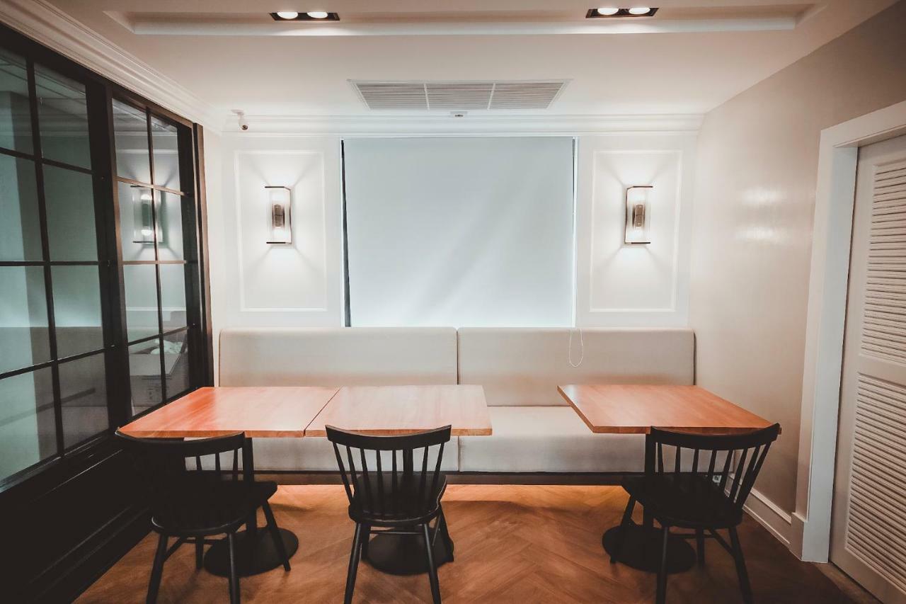 Ava Hotel Фитсанулок Екстериор снимка